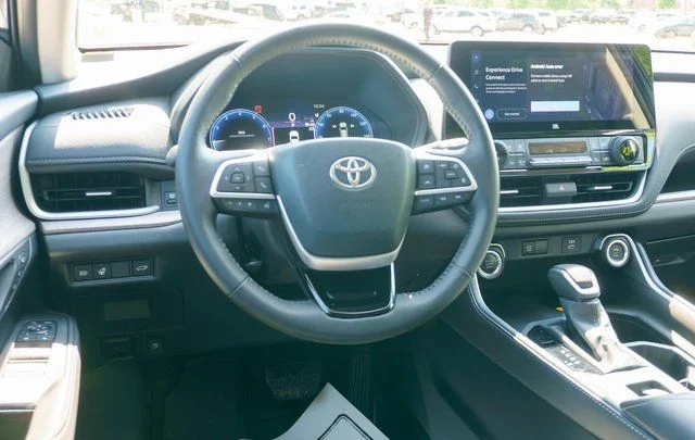 Used 2024 Blue Toyota  image 16
