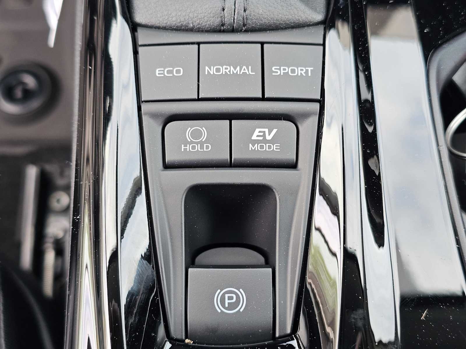 New 2026 Midnight Black Metallic Toyota XLE image 24