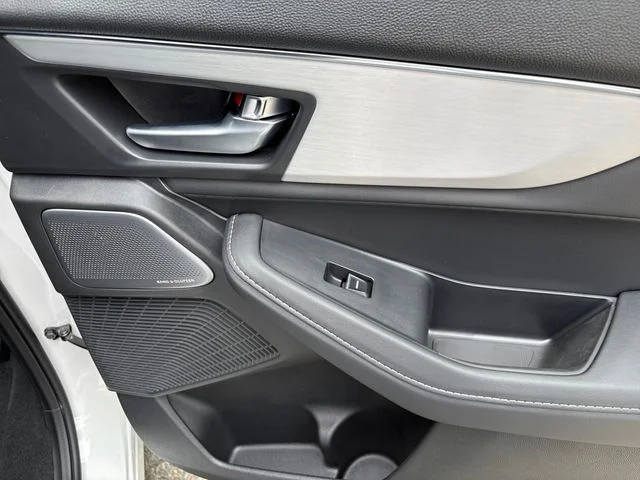 New 2026 Platinum White Pearl Acura Technology Package image 38
