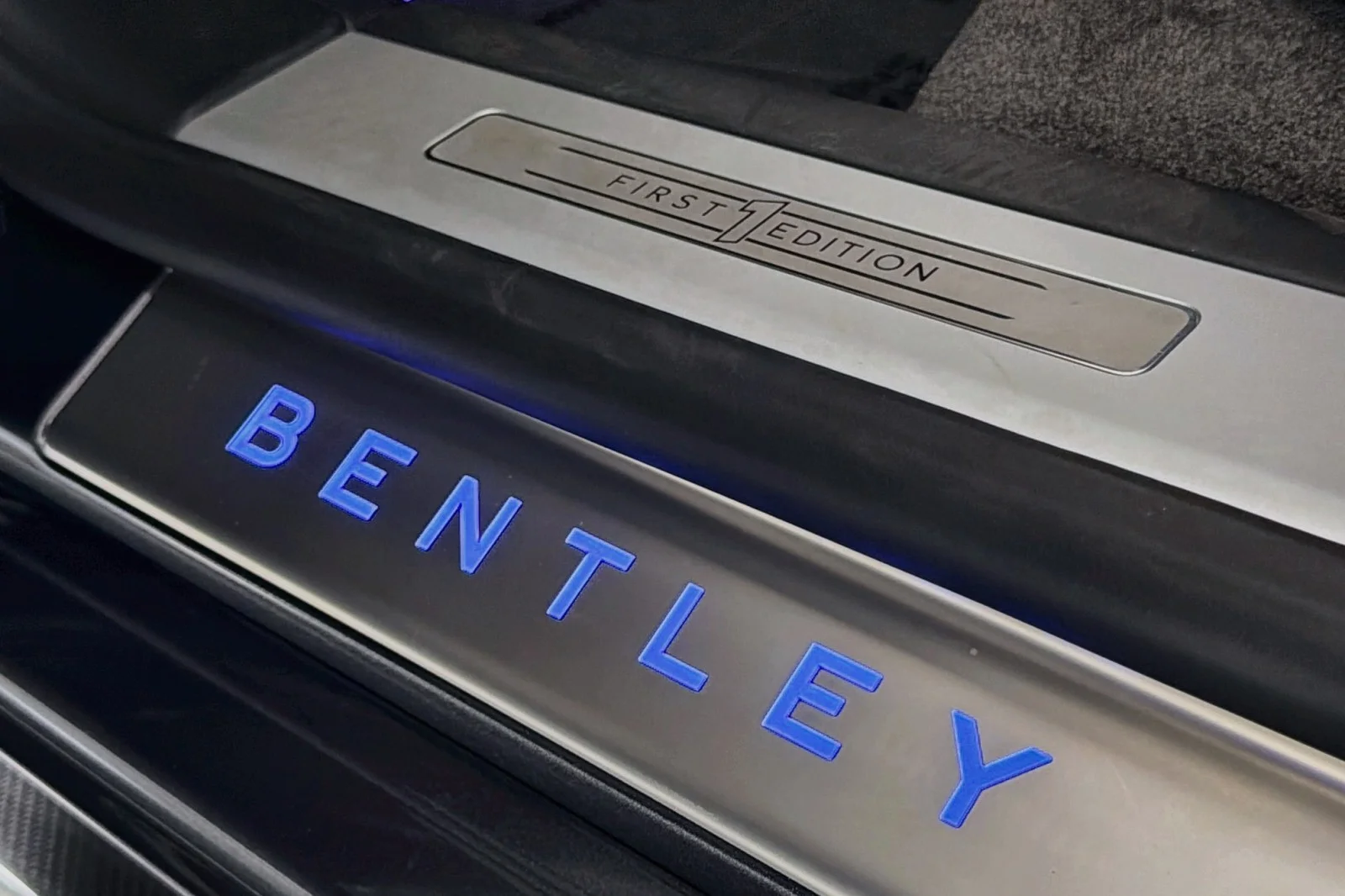 Used 2021 GRAY Bentley W12 image 9