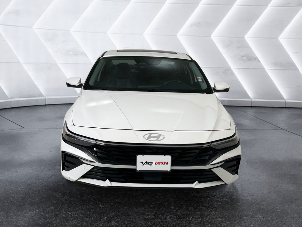 Used 2024 White Hyundai Limited image 2