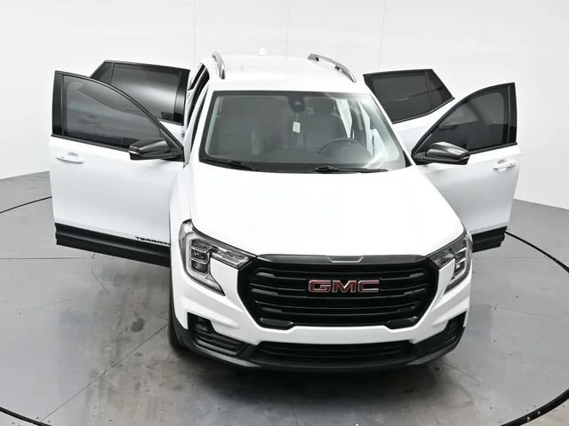 Used 2023 SUMMIT WHITE GMC SLT image 45