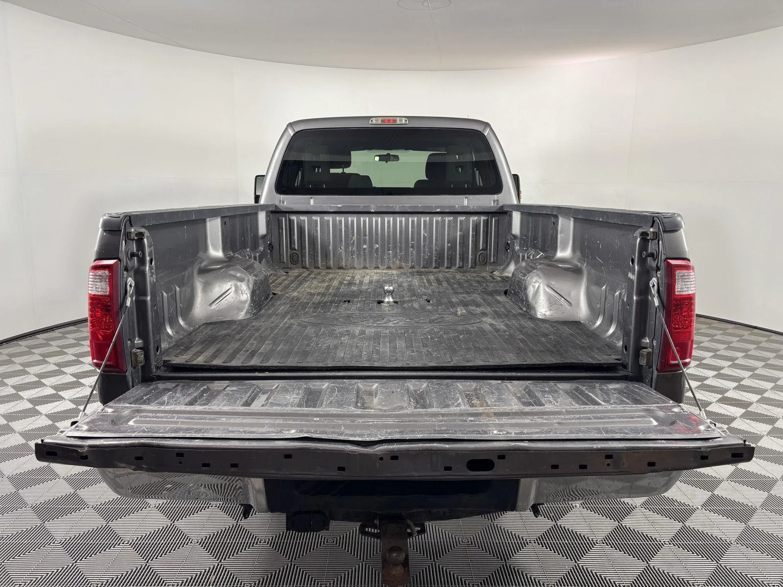 Used 2014 Sterling Gray Metallic Ford XLT image 5