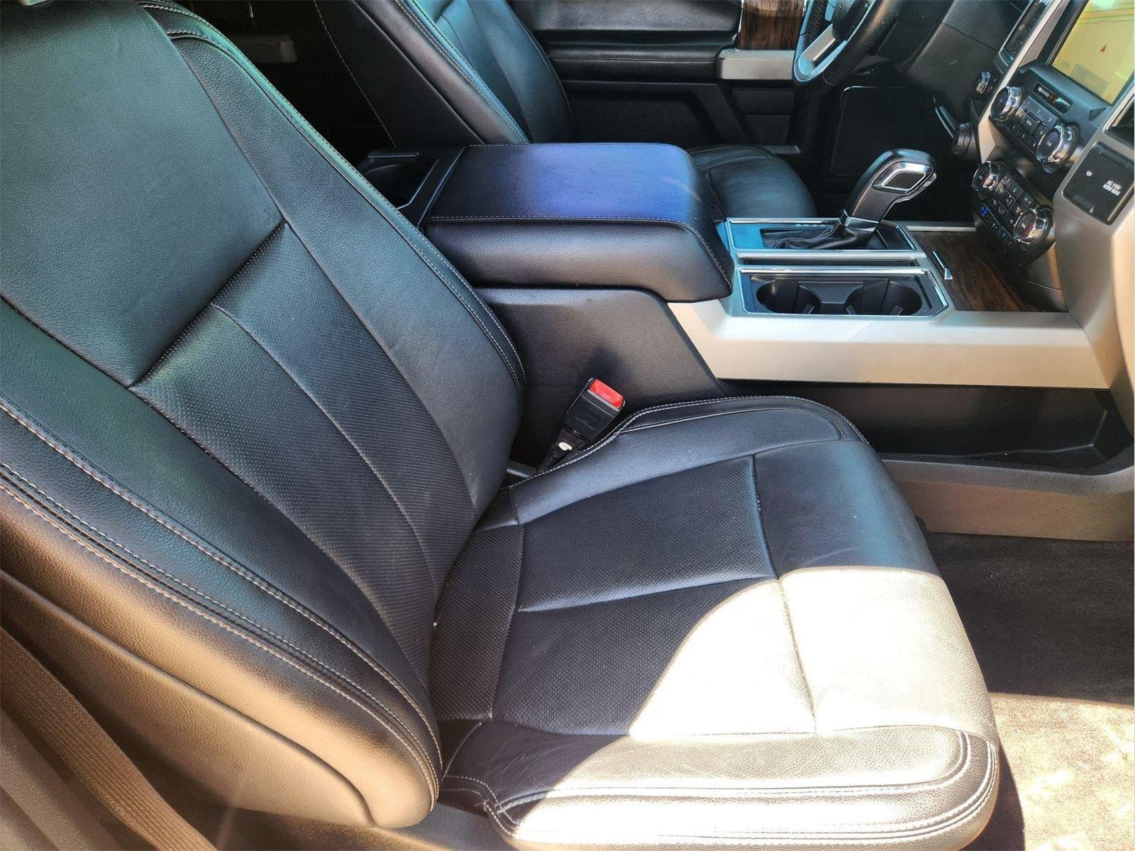 Used 2020 Magnetic FORD Lariat image 12