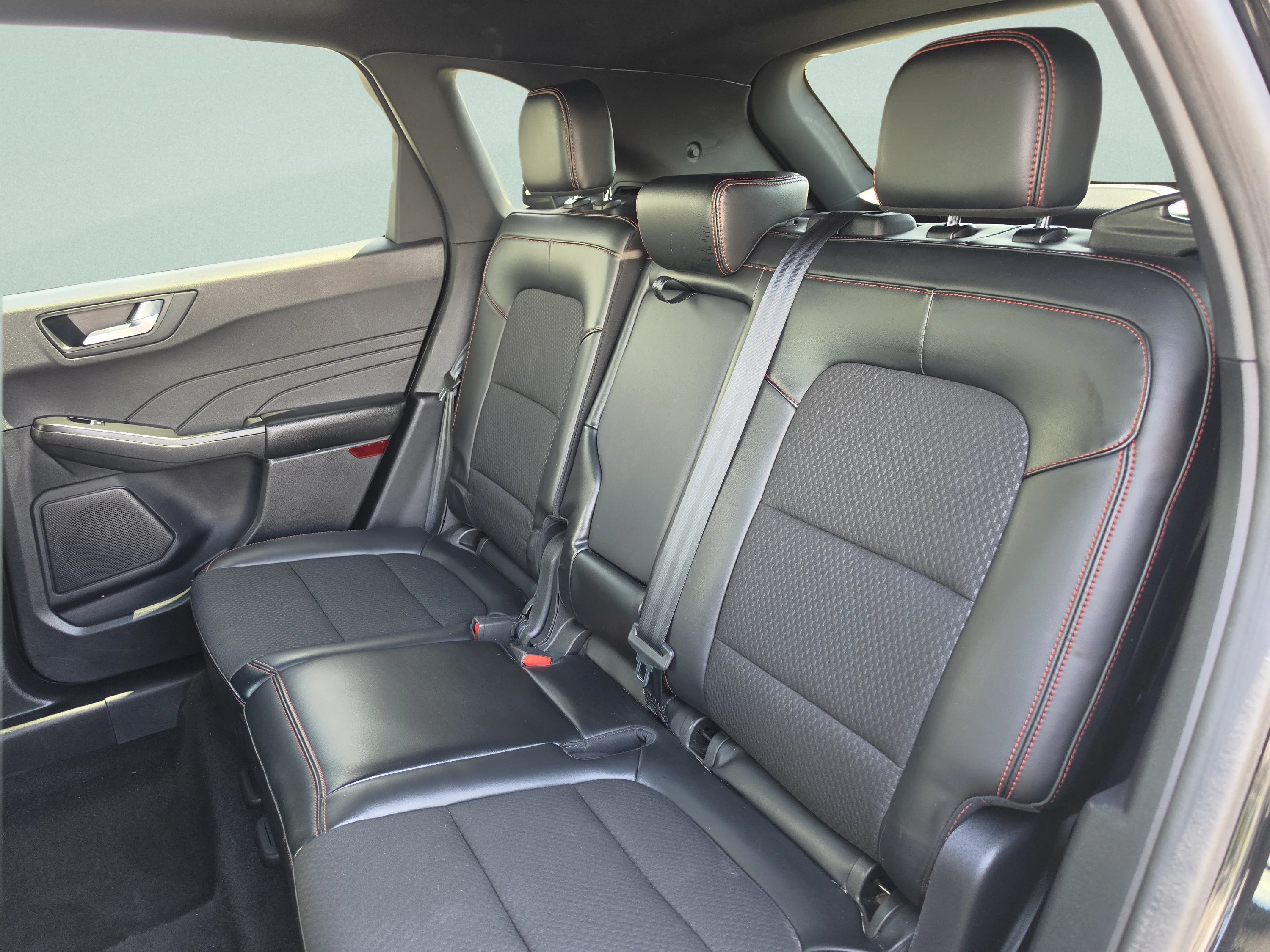 Used 2024 Black Metallic Ford ST-Line image 23