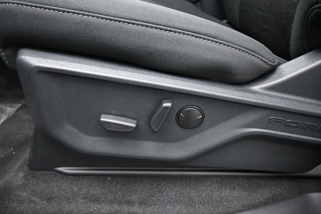 New 2026 Avalanche Ford XLT image 10