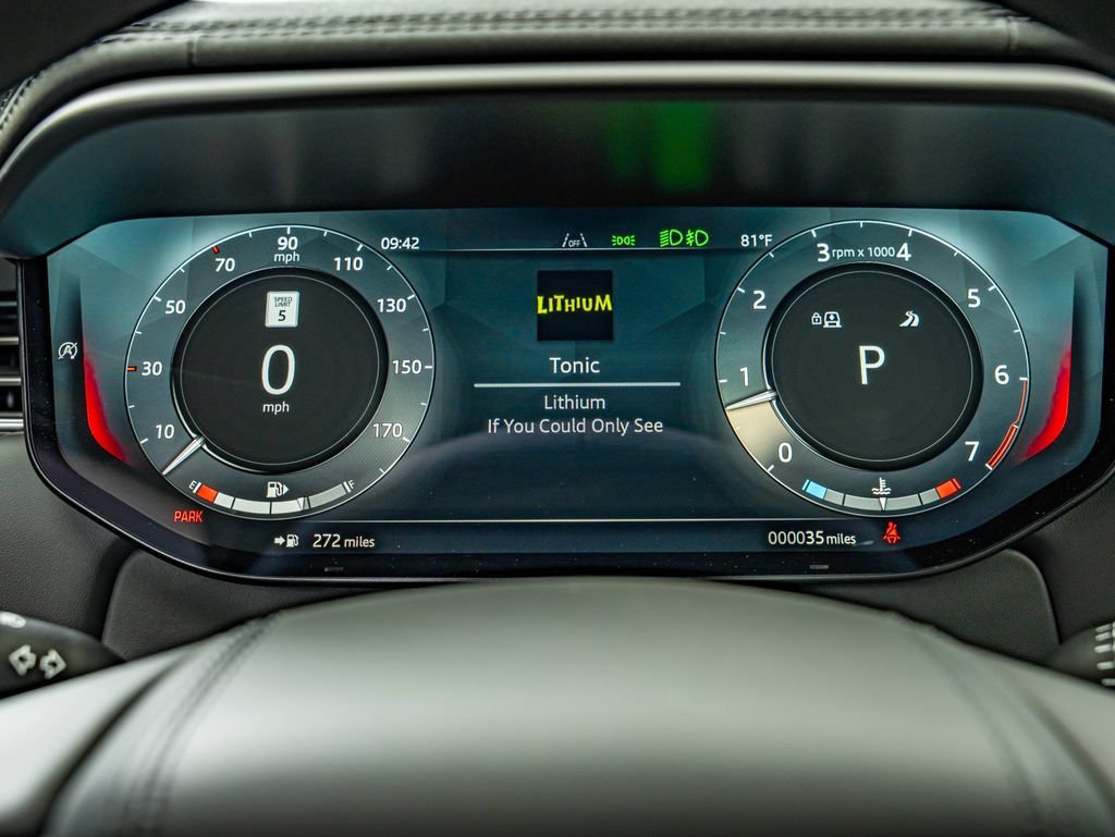 New 2026 Carpathian Grey Land Rover Dynamic SE image 24