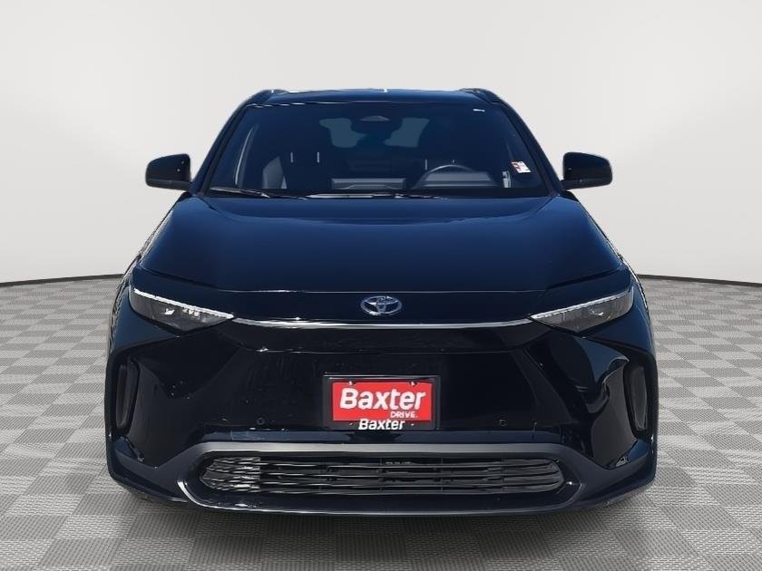 Used 2025 Toyota bZ4X XLE with VIN JTMABACA7SA091712 for sale in La Vista, NE