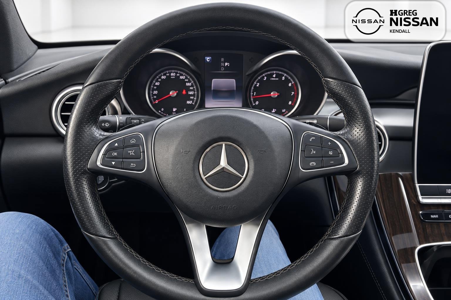 Used 2017 Black Mercedes-Benz GLC 300 image 9