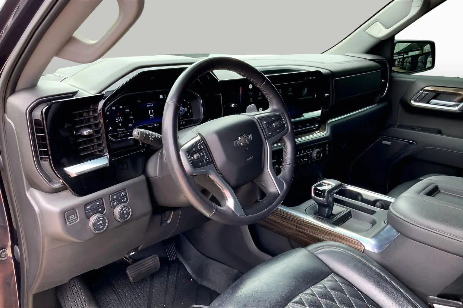 Used 2022 Dark Ash Metallic Chevrolet RST image 17
