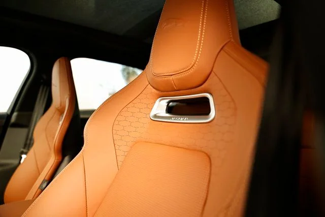 2026 Jaguar F-Pace R-Dynamic S - Photo 24