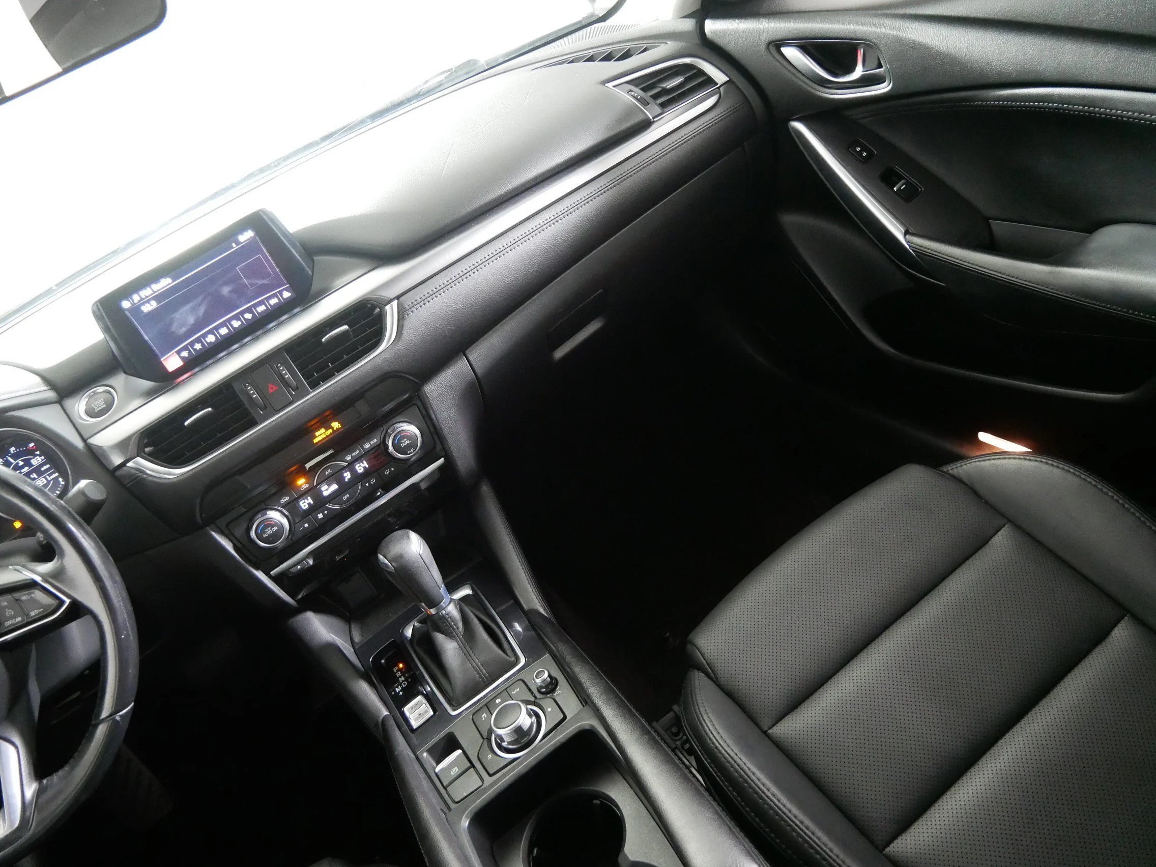 Used 2017 Deep Crystal Blue Mazda Touring image 11