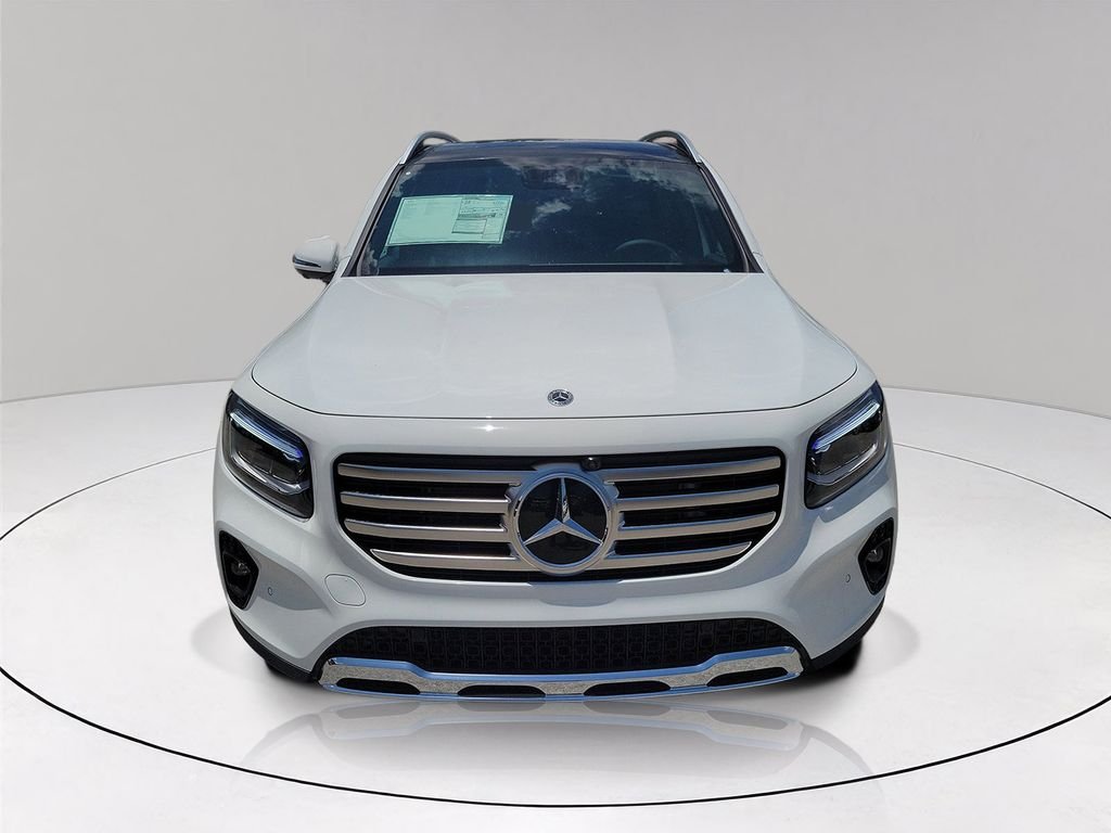 New 2026 White Mercedes-Benz GLB 250 image 2