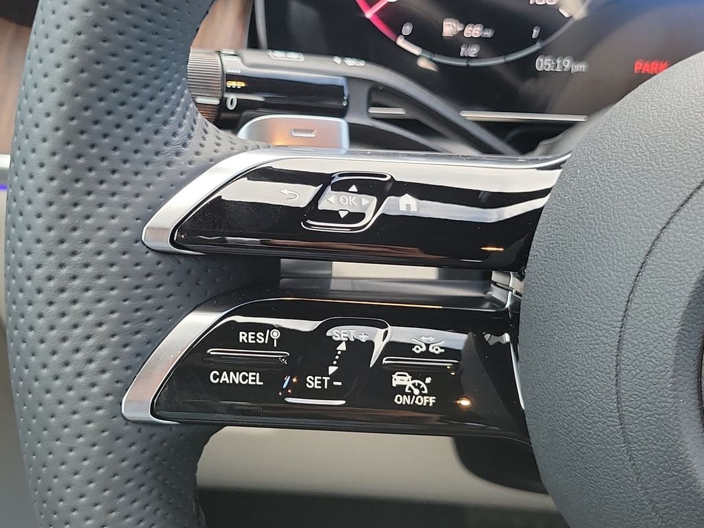 New 2027 Black Mercedes-Benz GLC 300 image 24