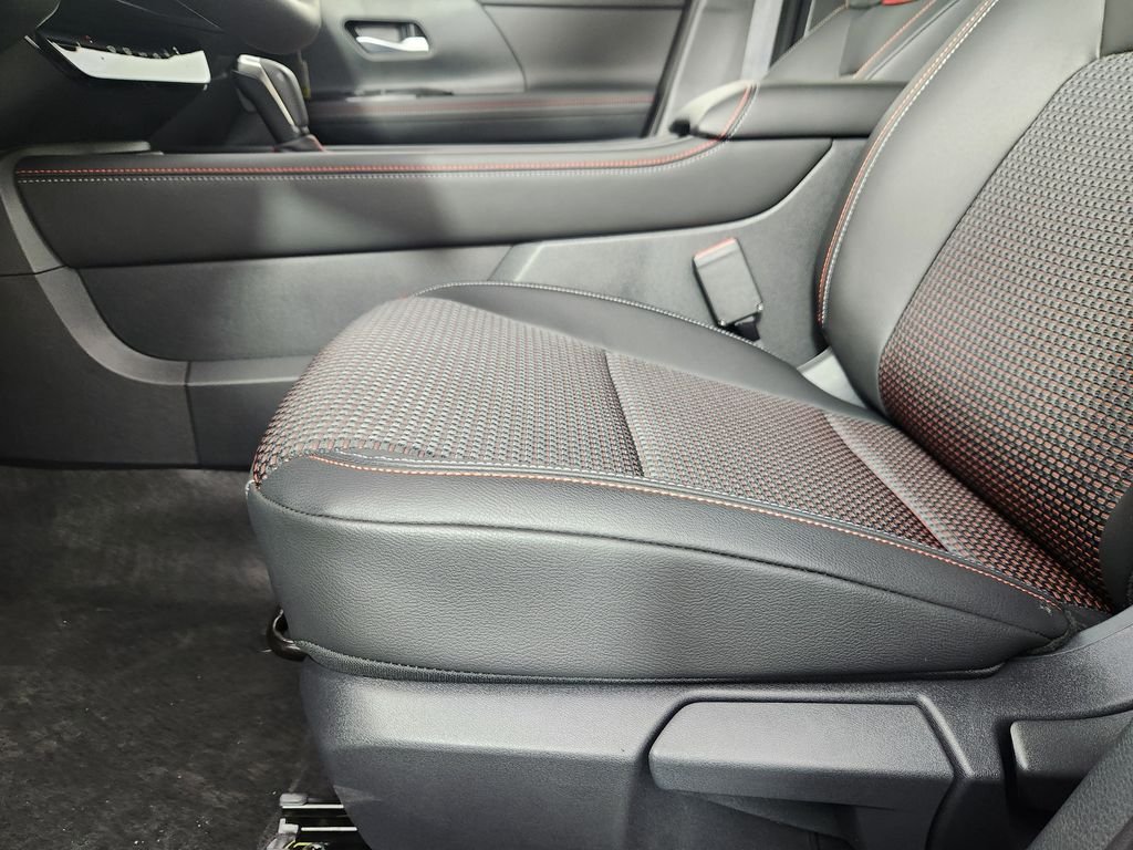 New 2026 Gray Nissan SR image 10
