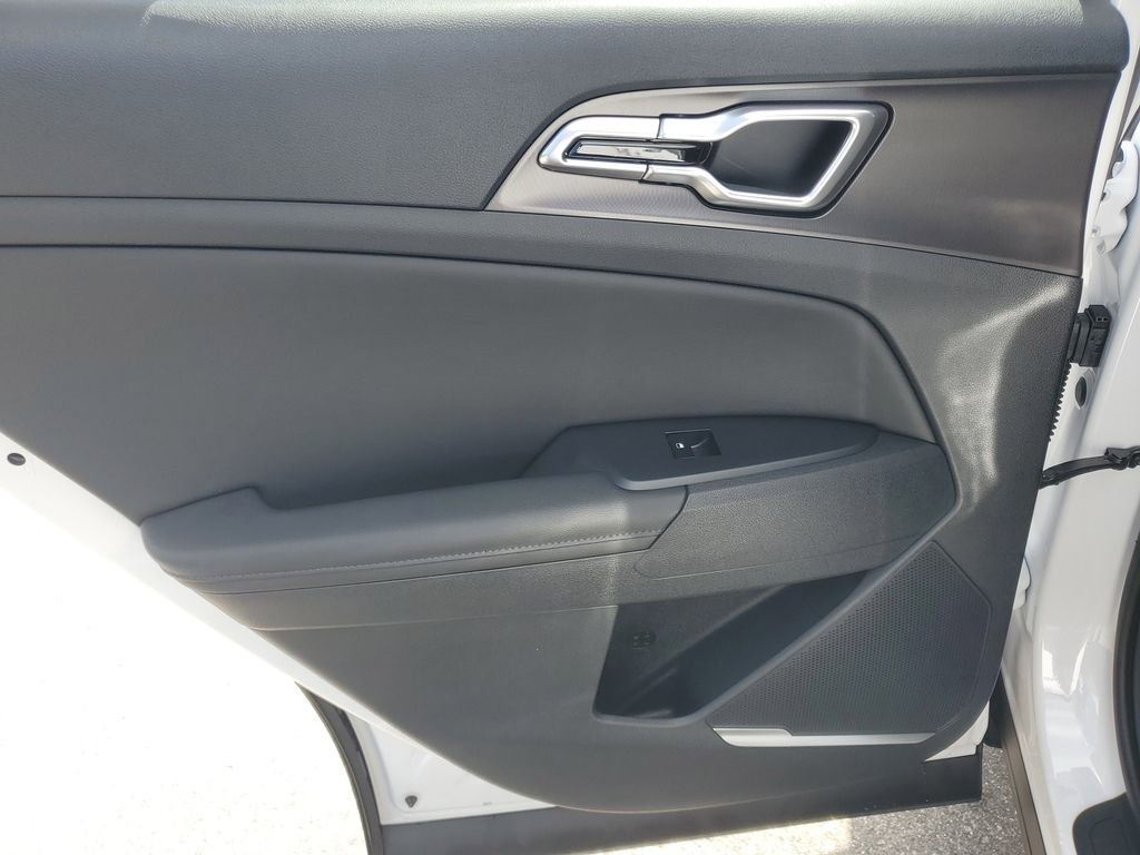 2026 Kia Sportage EX - Photo 22