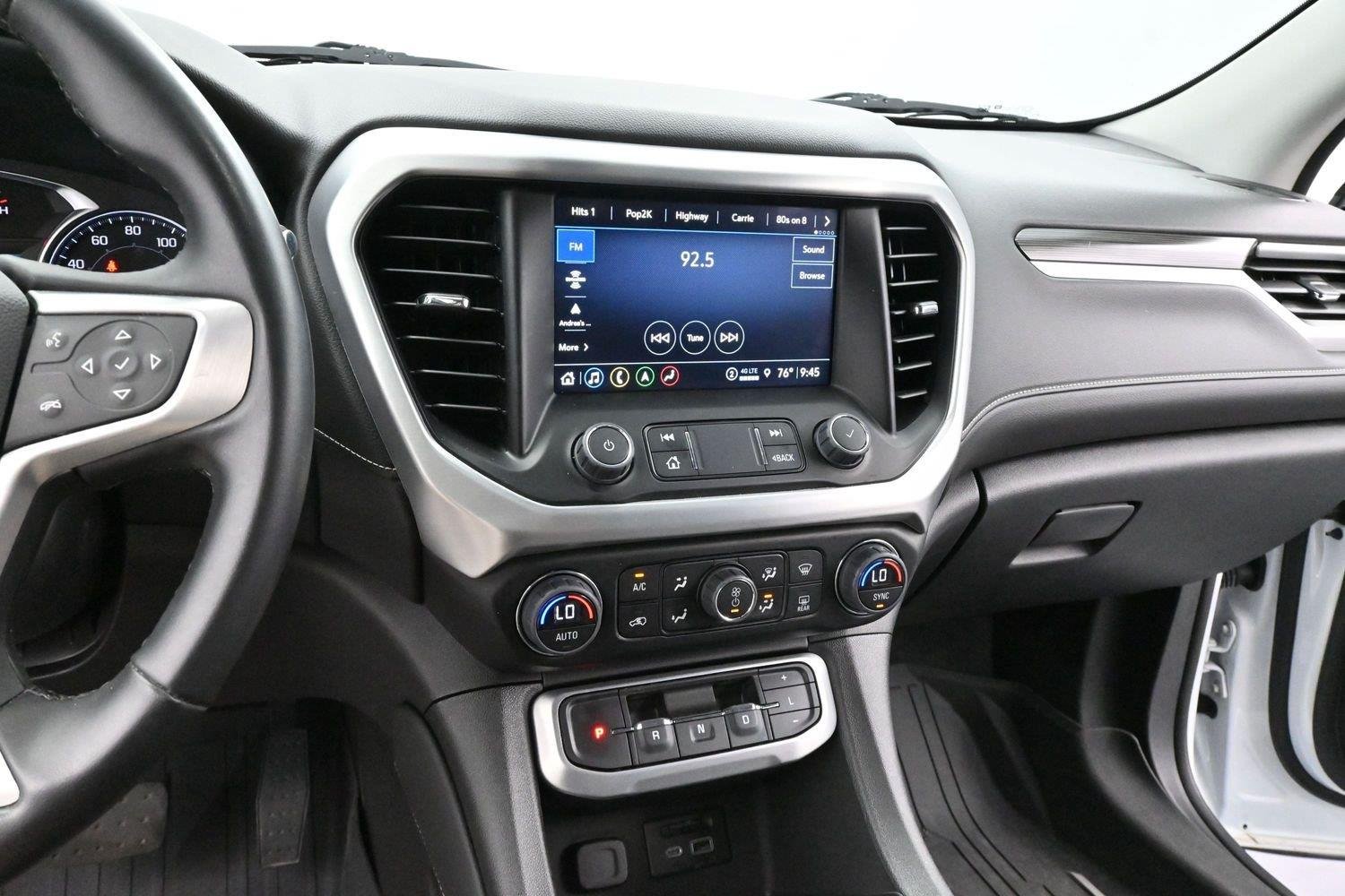 Used 2023 WHITE FROST TRICOAT GMC SLT image 18