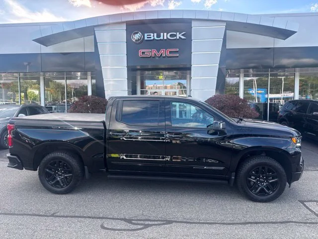 Used 2025 Black Chevrolet High Country image 30