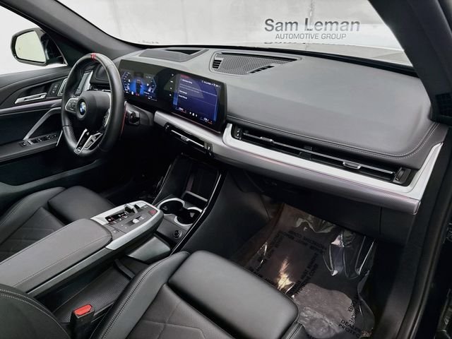 Used 2026 Black Sapphire Metallic BMW M35i image 31