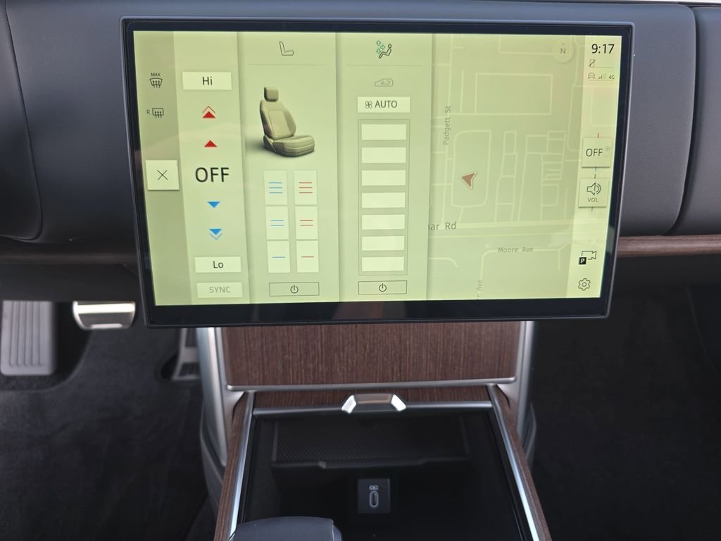 New 2026 Carpathian Grey Land Rover SE image 25