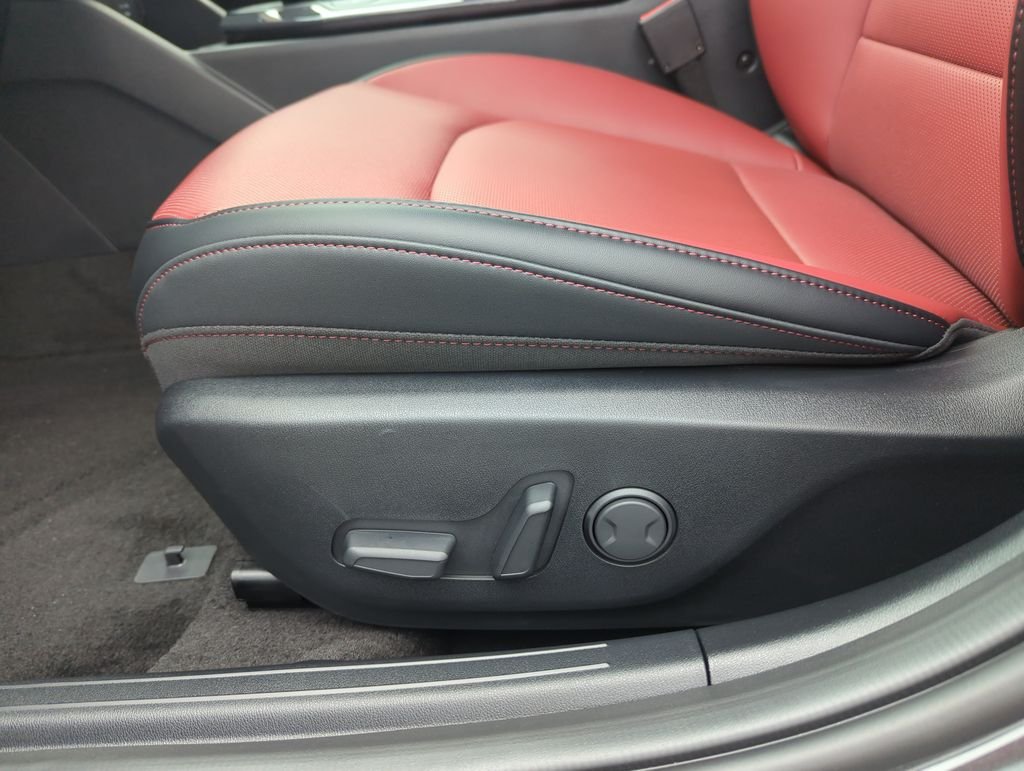 New 2026 Interstellar Gray Kia GT-Line image 13