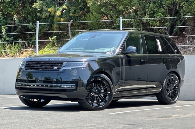 New 2026 Santorini Black Land Rover SE image 1