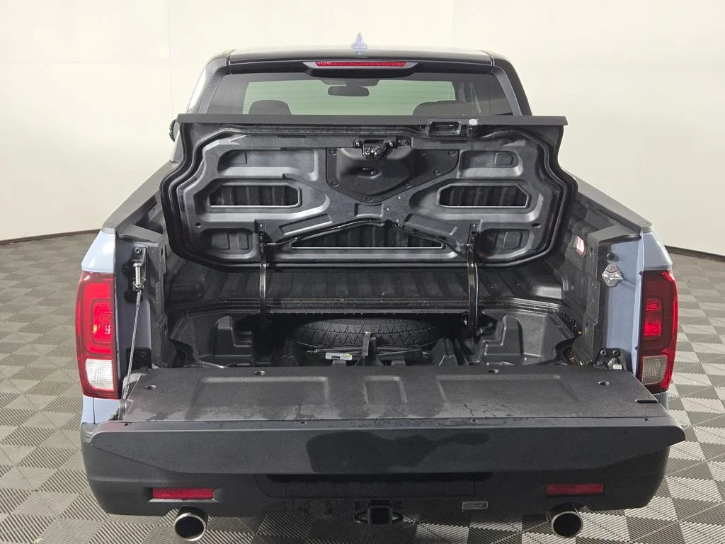 2025 Honda Ridgeline Sport - Photo 9