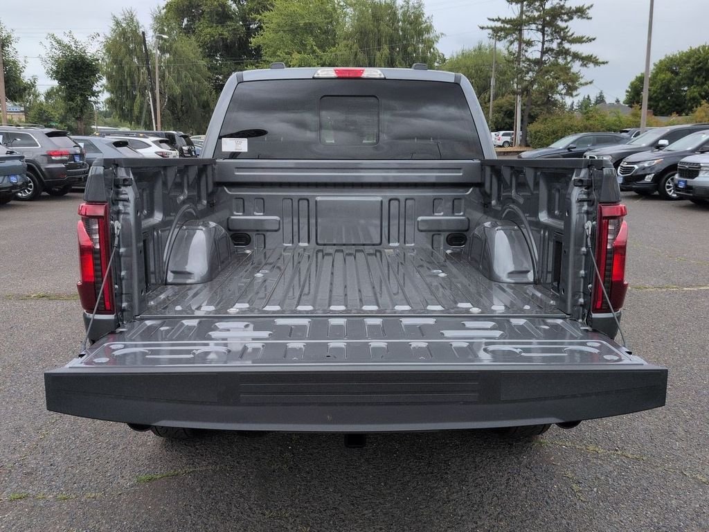 New 2026 Carbonized Gray Metallic Ford XLT image 58