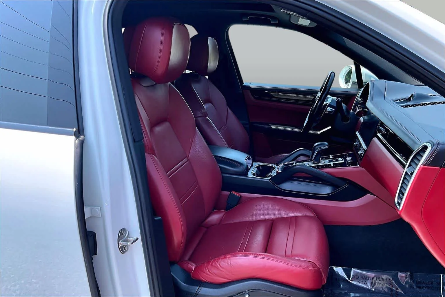 Used 2020 White Porsche  image 9