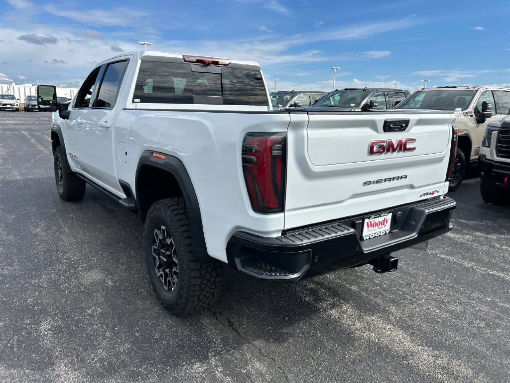 2026 GMC Sierra 2500HD AT4X - Photo 8