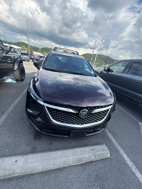 Used 2022 Red Buick Avenir image 3