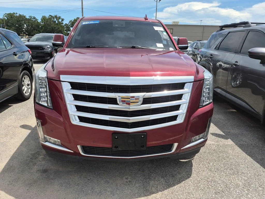 Used 2018 Red Cadillac Luxury image 4