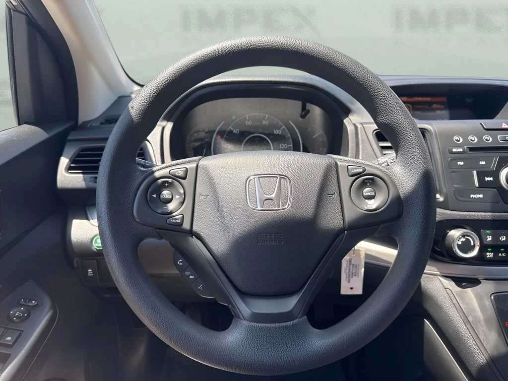 Used 2016  Honda SE image 13
