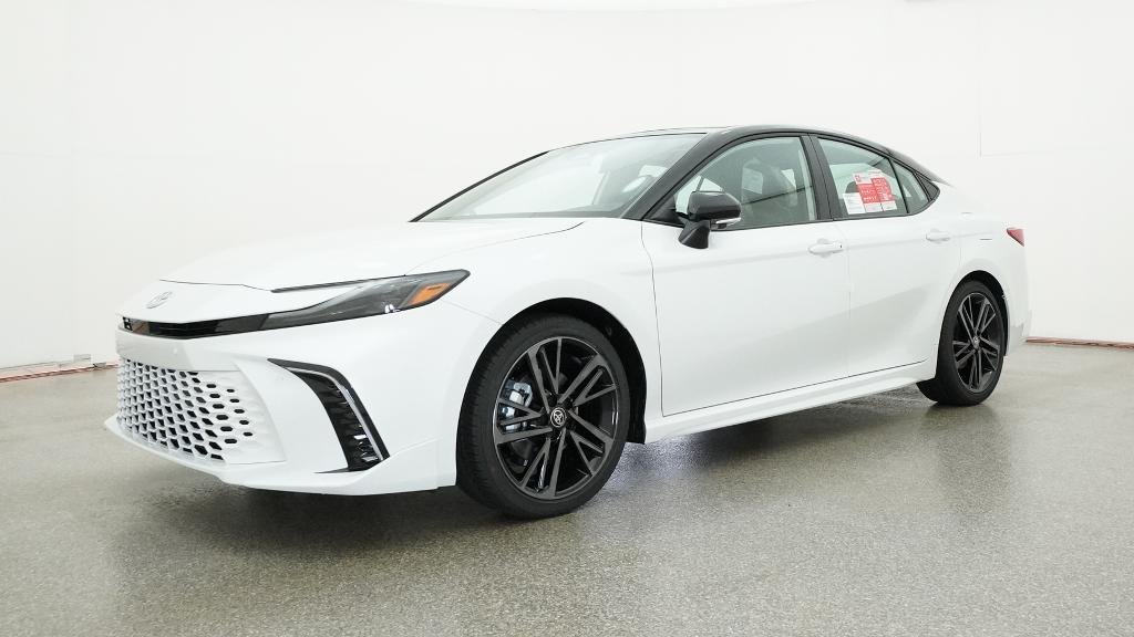 New 2026 Wind Chill Pearl with Midnight Black Metallic roof Toyota XSE image 17