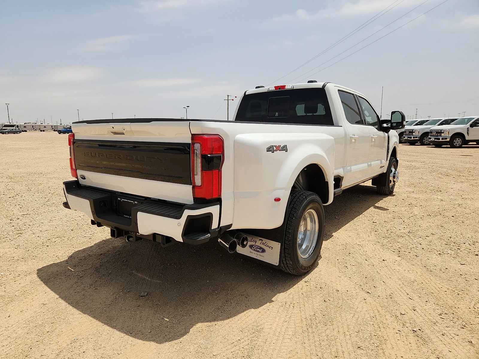 New 2026 Star White Metallic Tri-Coat Ford F-350® Platinum® image 7