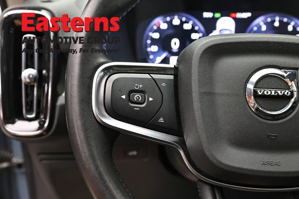 Used 2021 Gray Volvo T4 Inscription image 15