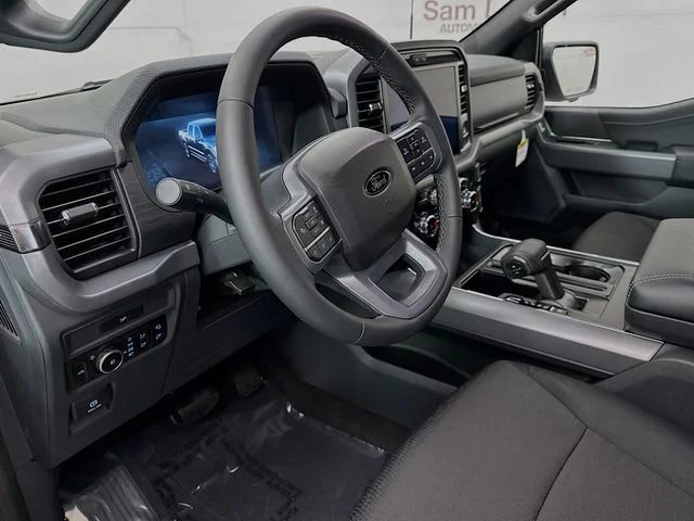 New 2026 Avalanche Ford XLT image 9