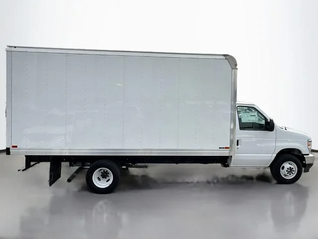 New 2026 Oxford White Ford E-450 DRW image 35
