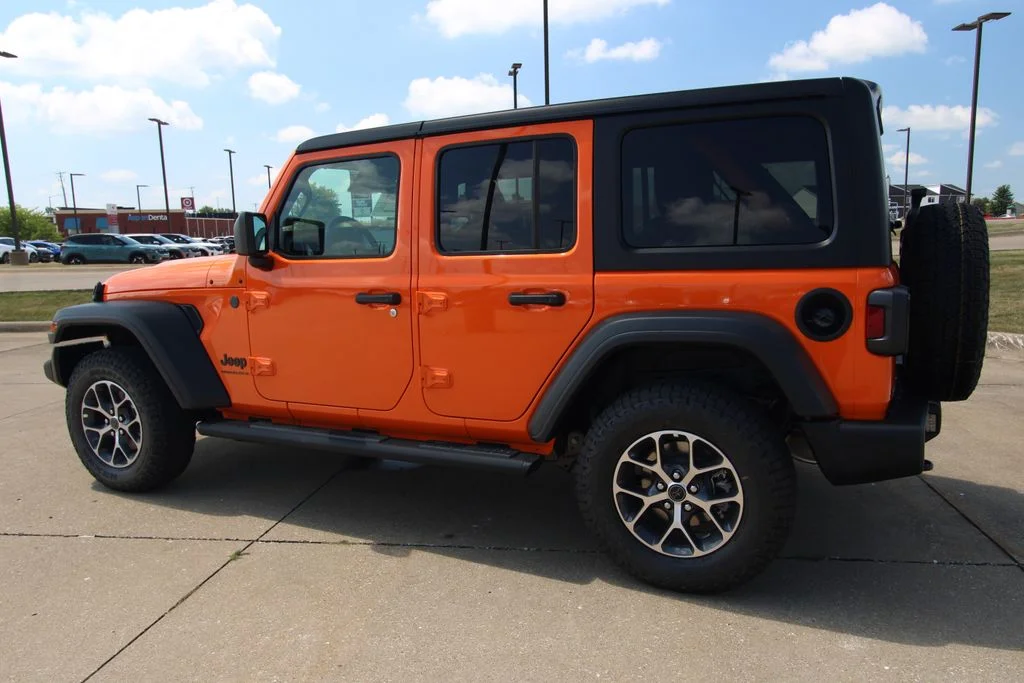 New 2026 Joose Jeep Sport S image 14