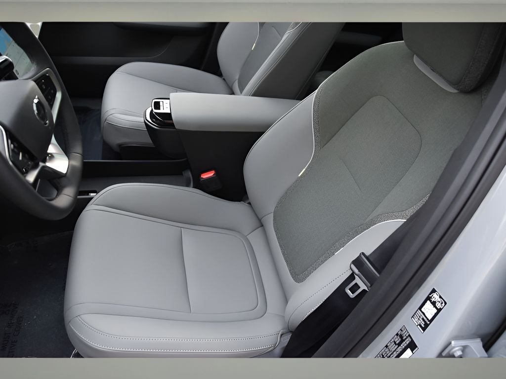 2026 Volvo EX30 Ultra - Photo 12
