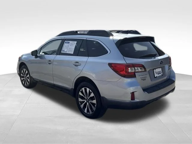Used 2017 Silver Subaru 2.5i image 5