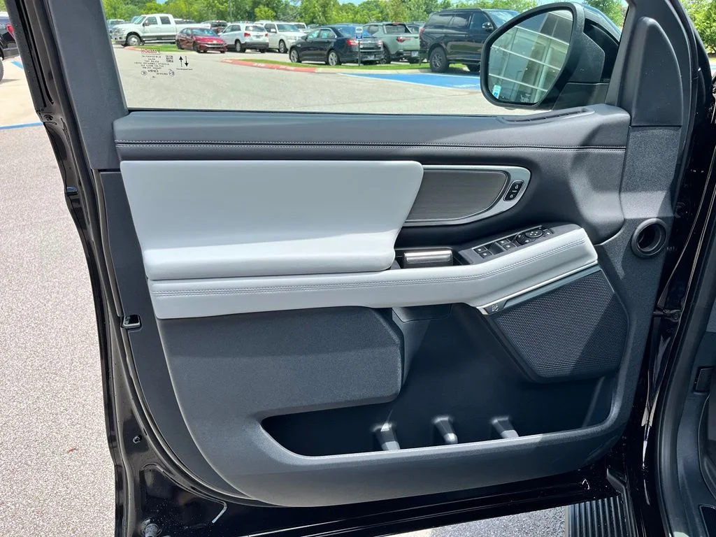 New 2027 Black Ford Platinum image 16