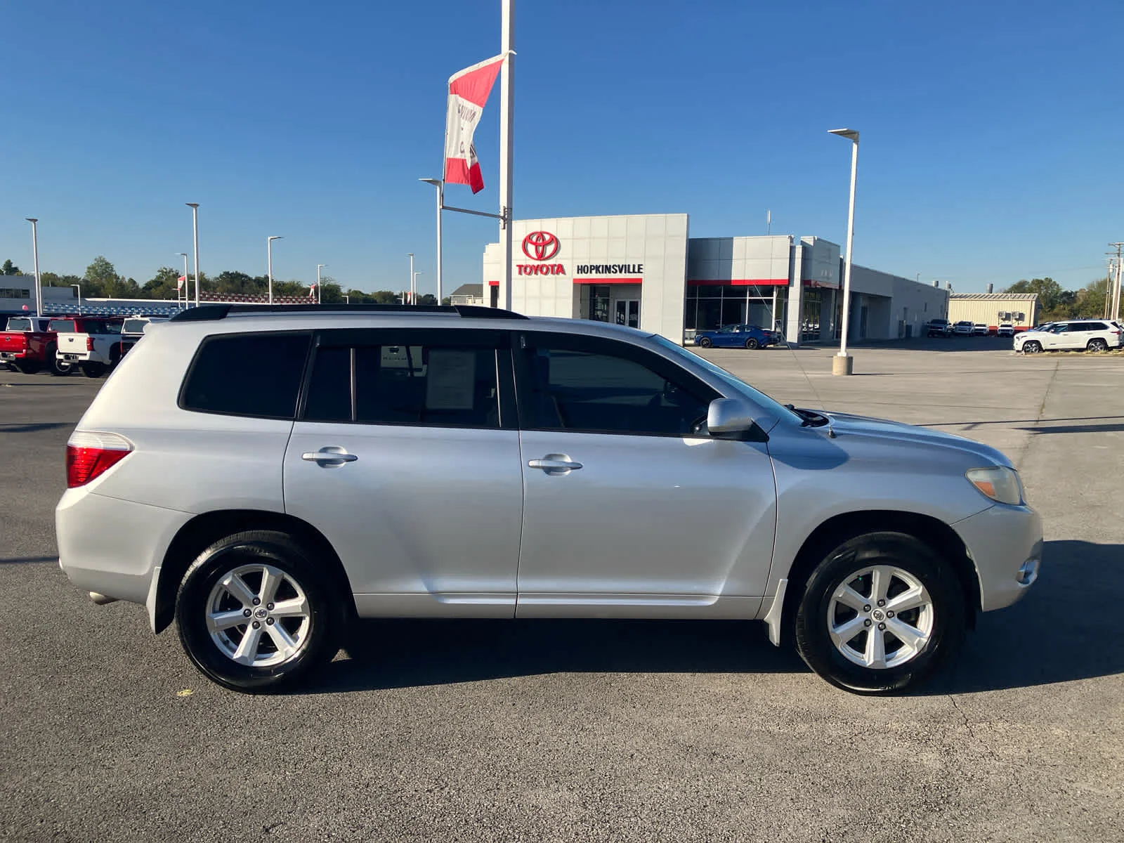 Used 2008 Classic Silver Metallic Toyota Base image 8