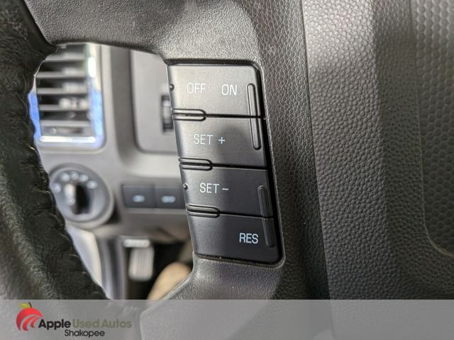 Used 2011 White Ford Limited image 24