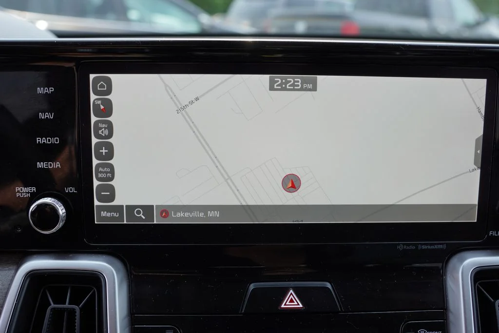 Used 2023 Glacial White Pearl Kia X-Line S image 5