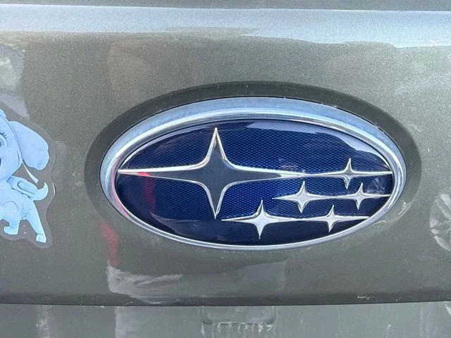 Used 2016 Green Subaru 2.5i Premium image 11