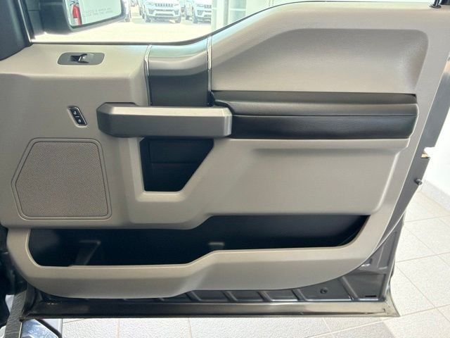 Used 2015 Magnetic Metallic Ford XLT image 14