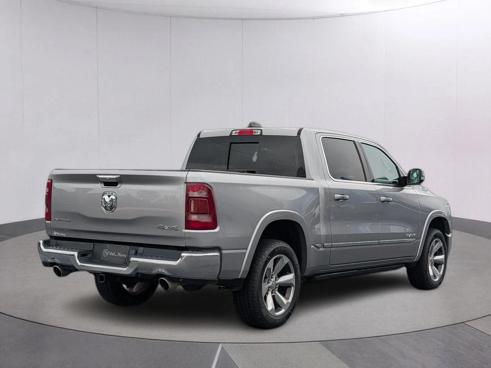Used 2022 Billet Silver Metallic Clearcoat Ram Limited image 6