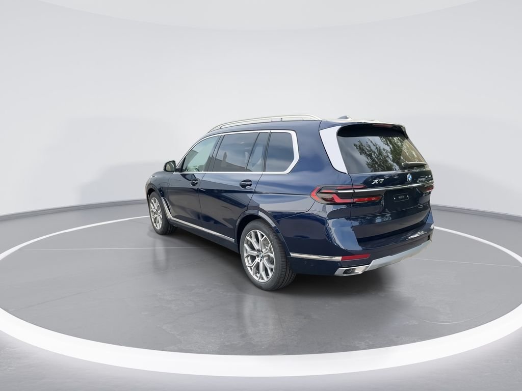 Used 2027 Blue BMW xDrive40i image 6