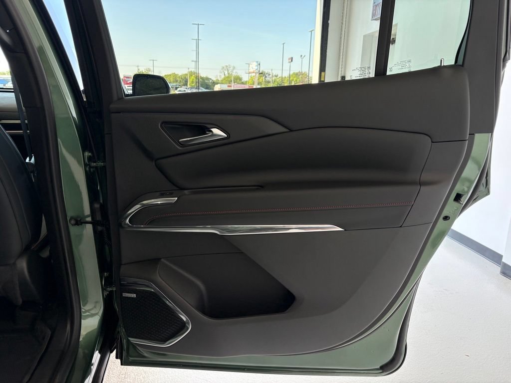2027 Chevrolet Traverse RS - Photo 46